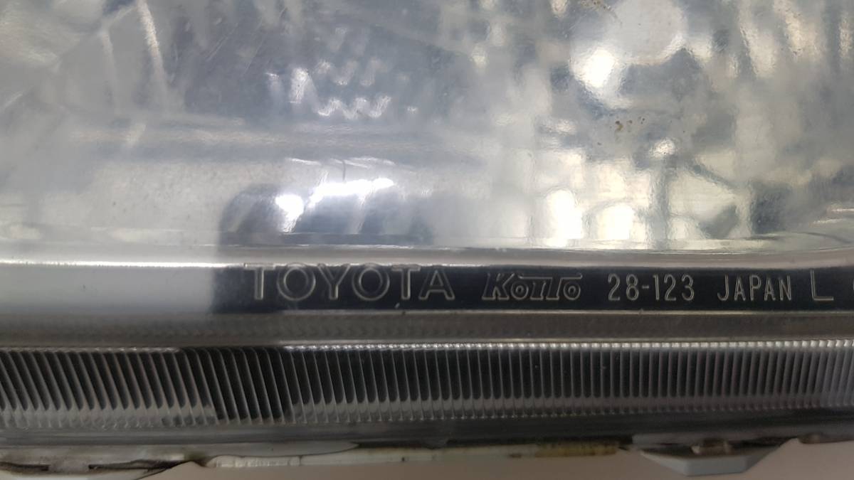 Фара левая Toyota Lite Ace Noah (R40, R50) 1996-2001