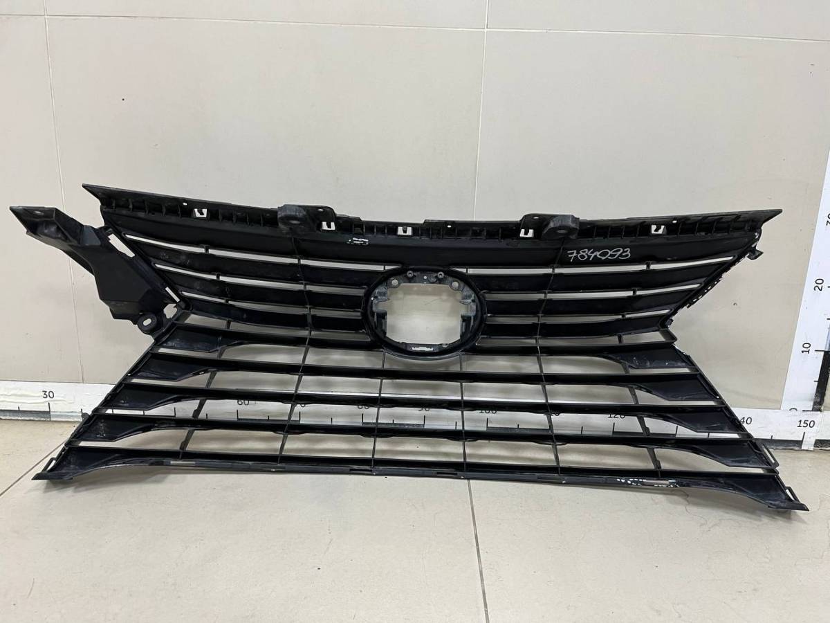Решетка радиатора Lexus RX 350 2015>
