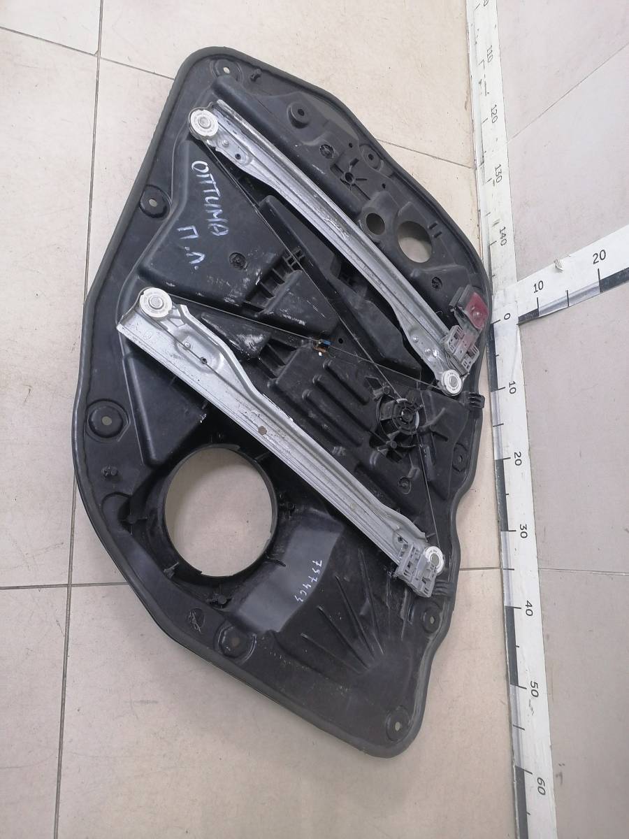Стеклоподъемник электр. передний левый Kia Optima 3 (TF) 2010-2015