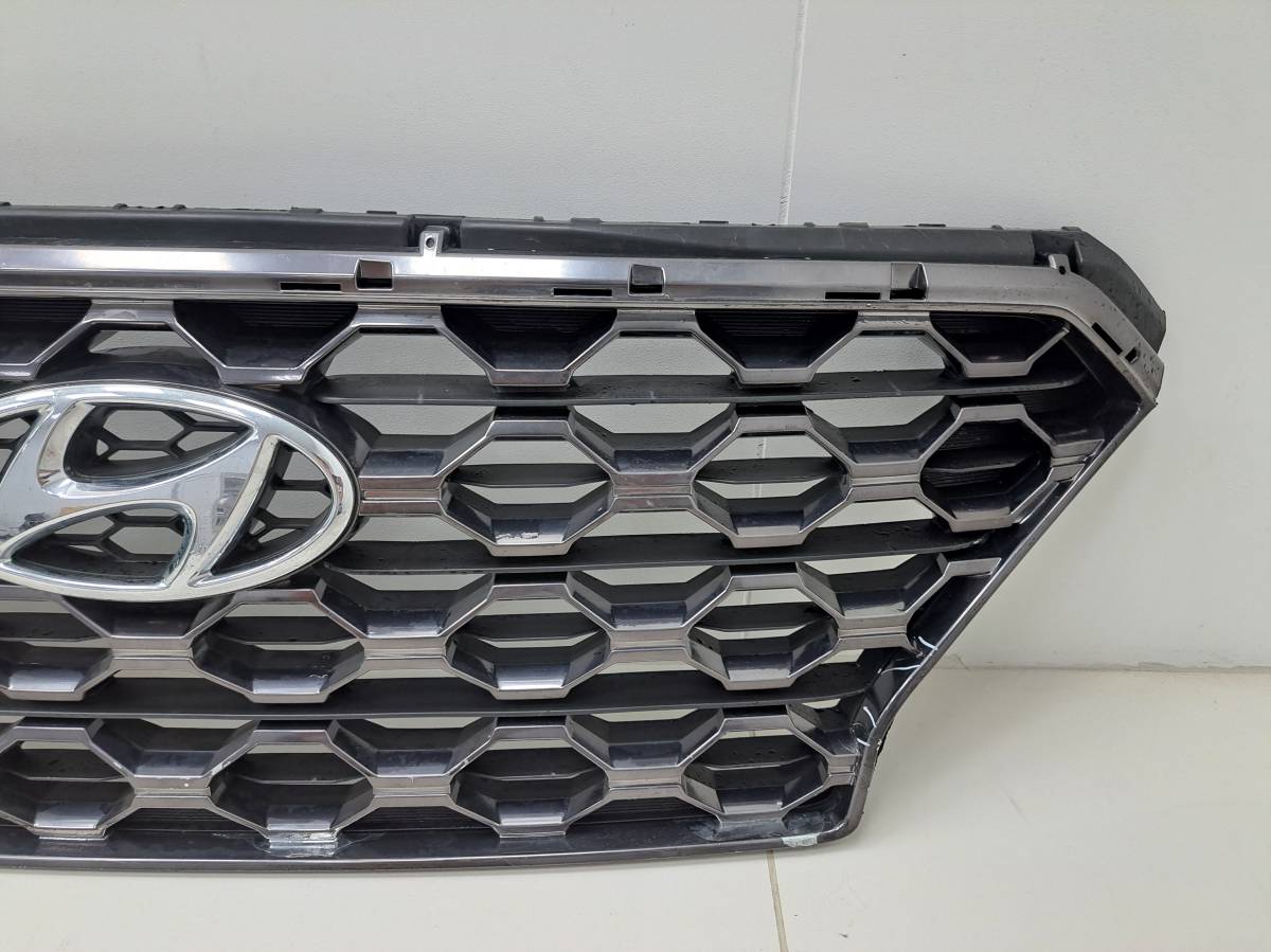 Решетка радиатора Hyundai Santa Fe (TM) 2018>