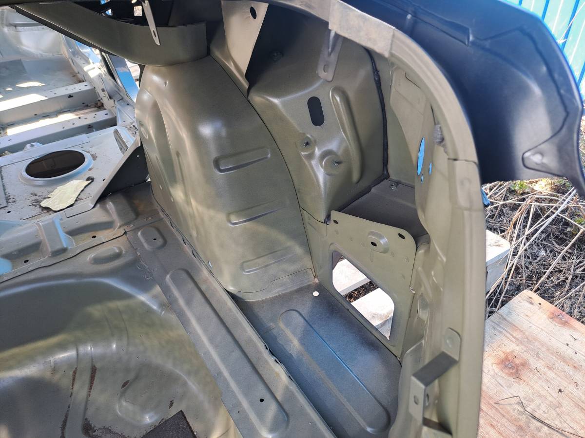 Крыло заднее правое Citroen C4 2011>