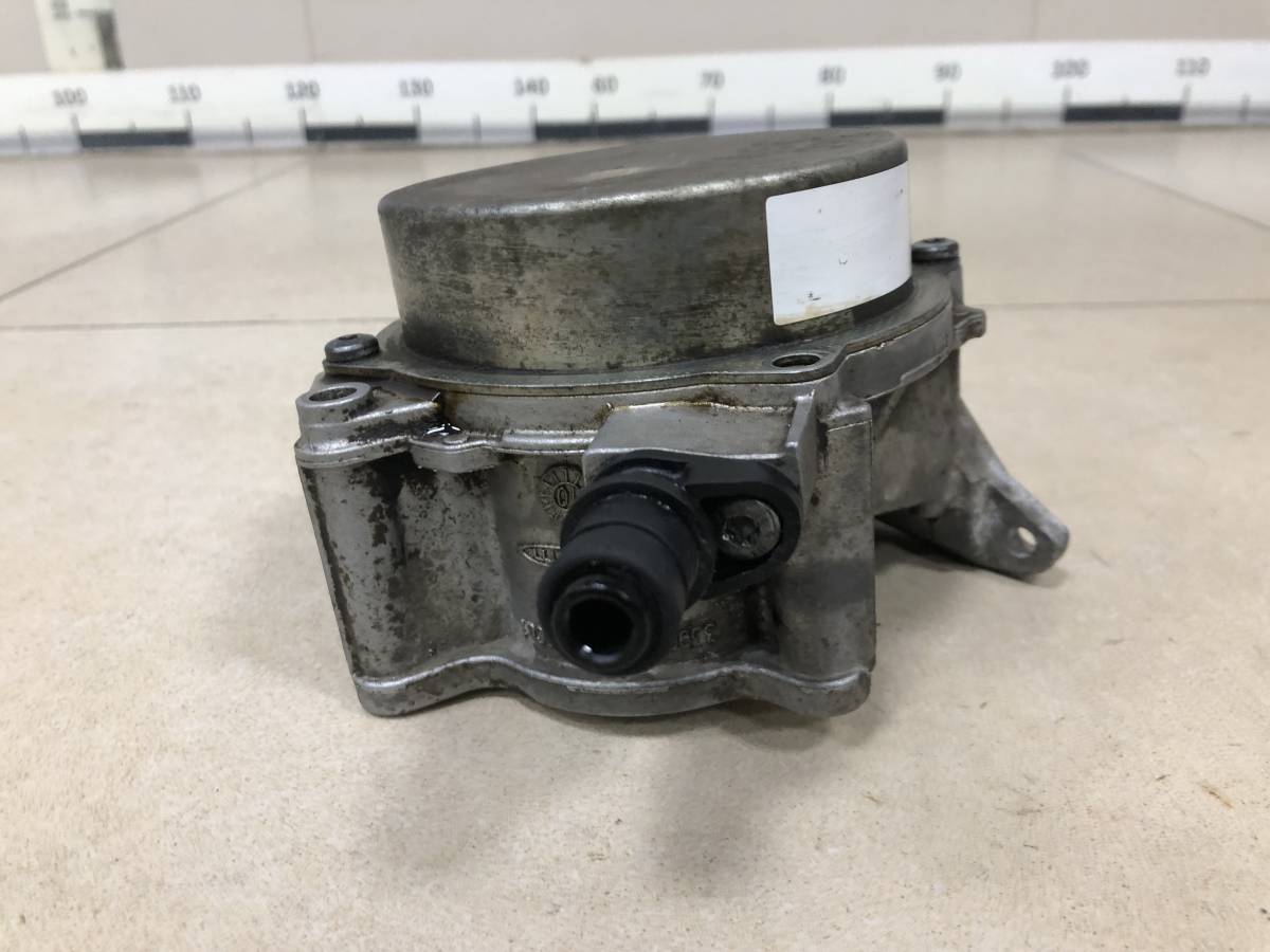 Насос вакуумный Volkswagen Tiguan (5N1) 2007-2011