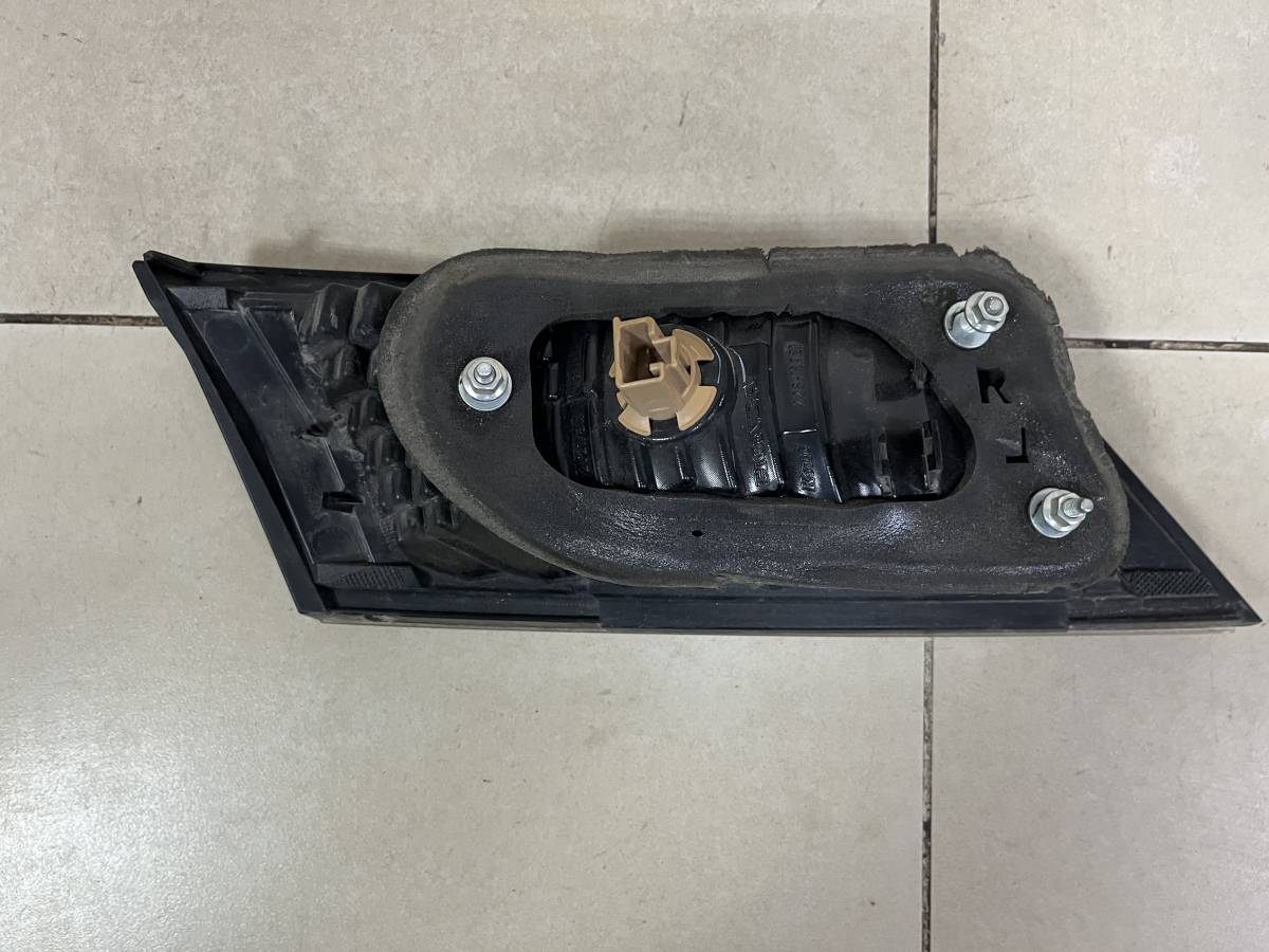 Фонарь задний внутренний правый Honda Civic 5D 2006-2012