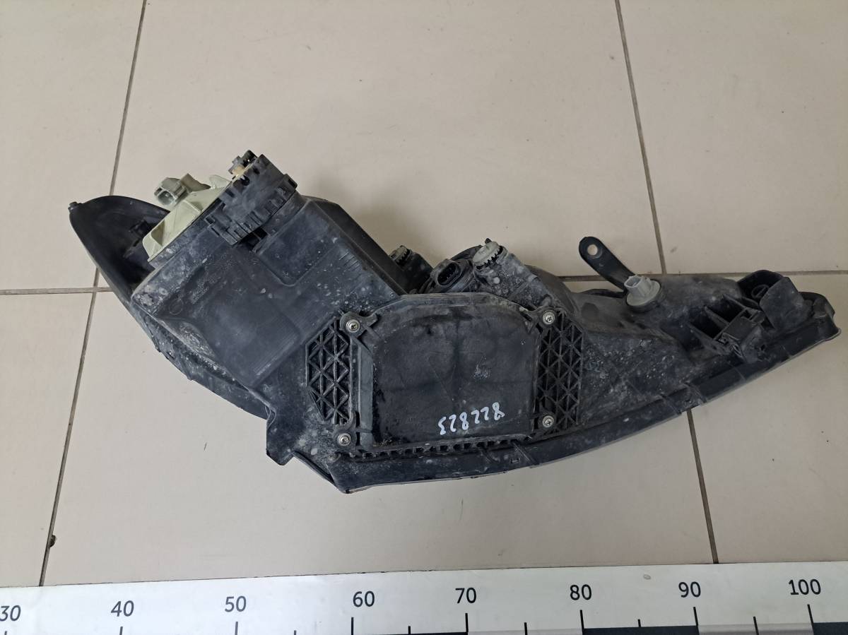 Фара левая Toyota Estima (R30, R40) 2000-2005