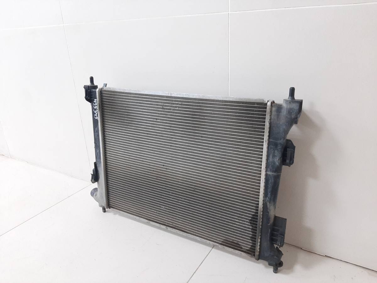 Радиатор охлаждения двигателя Hyundai Solaris 2010-2017
