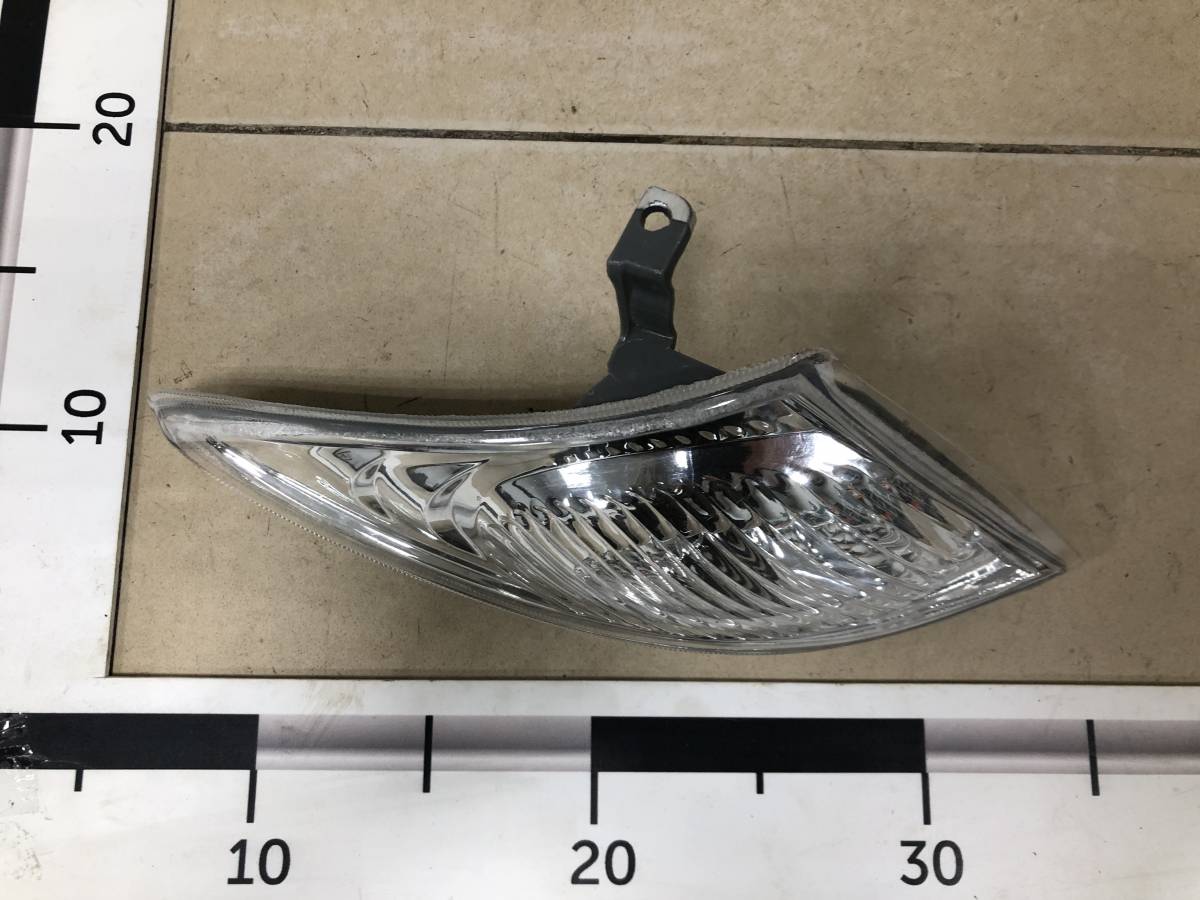 Указатель поворота правый Mazda Premacy (CP) 1999-2005
