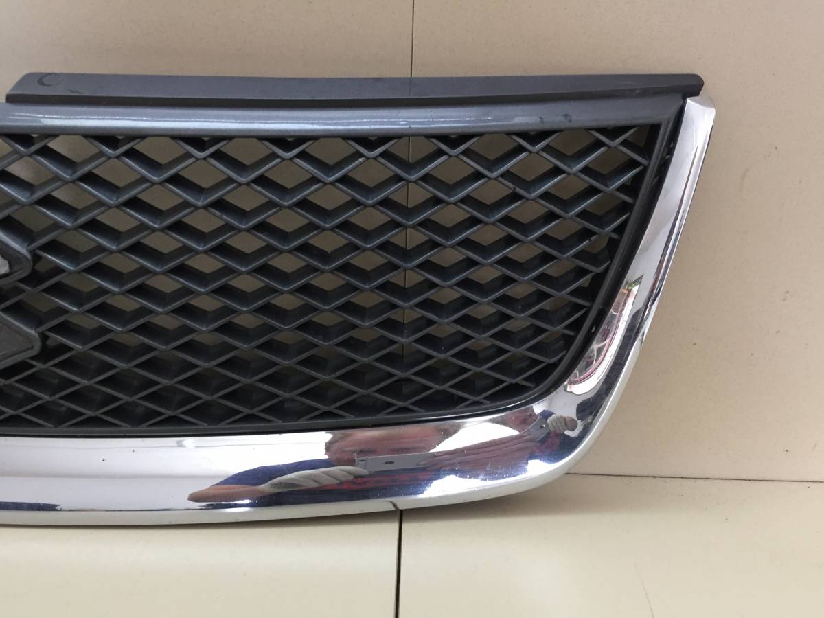 Решетка радиатора Suzuki Grand Vitara 2005-2015