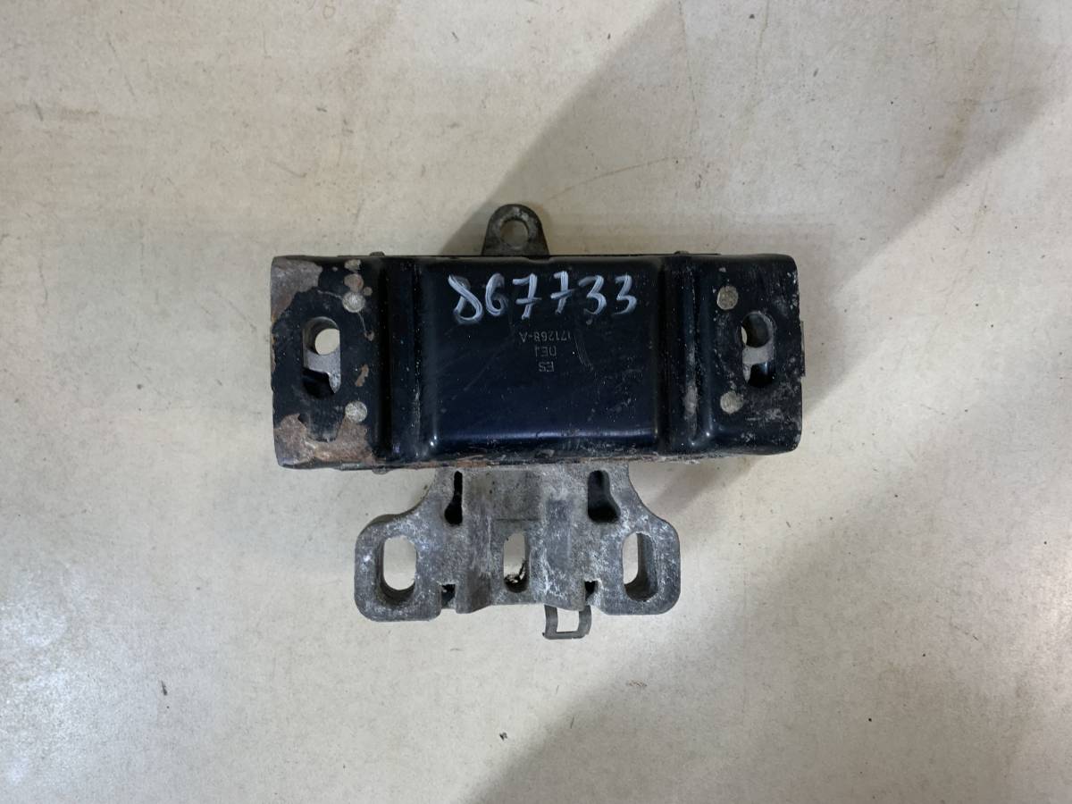 Опора двигателя левая Skoda Octavia (A4 1U-) 2000-2011