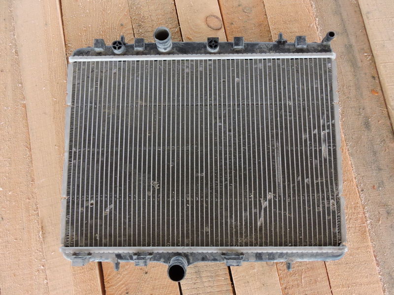Радиатор охлаждения двигателя для Citroen C3 2009-2016