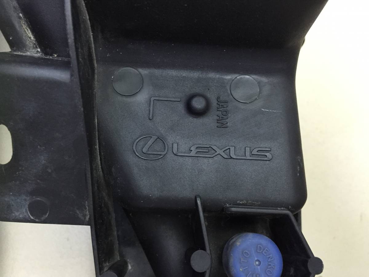 Фара противотуманная левая Lexus LX450D/570 2015>