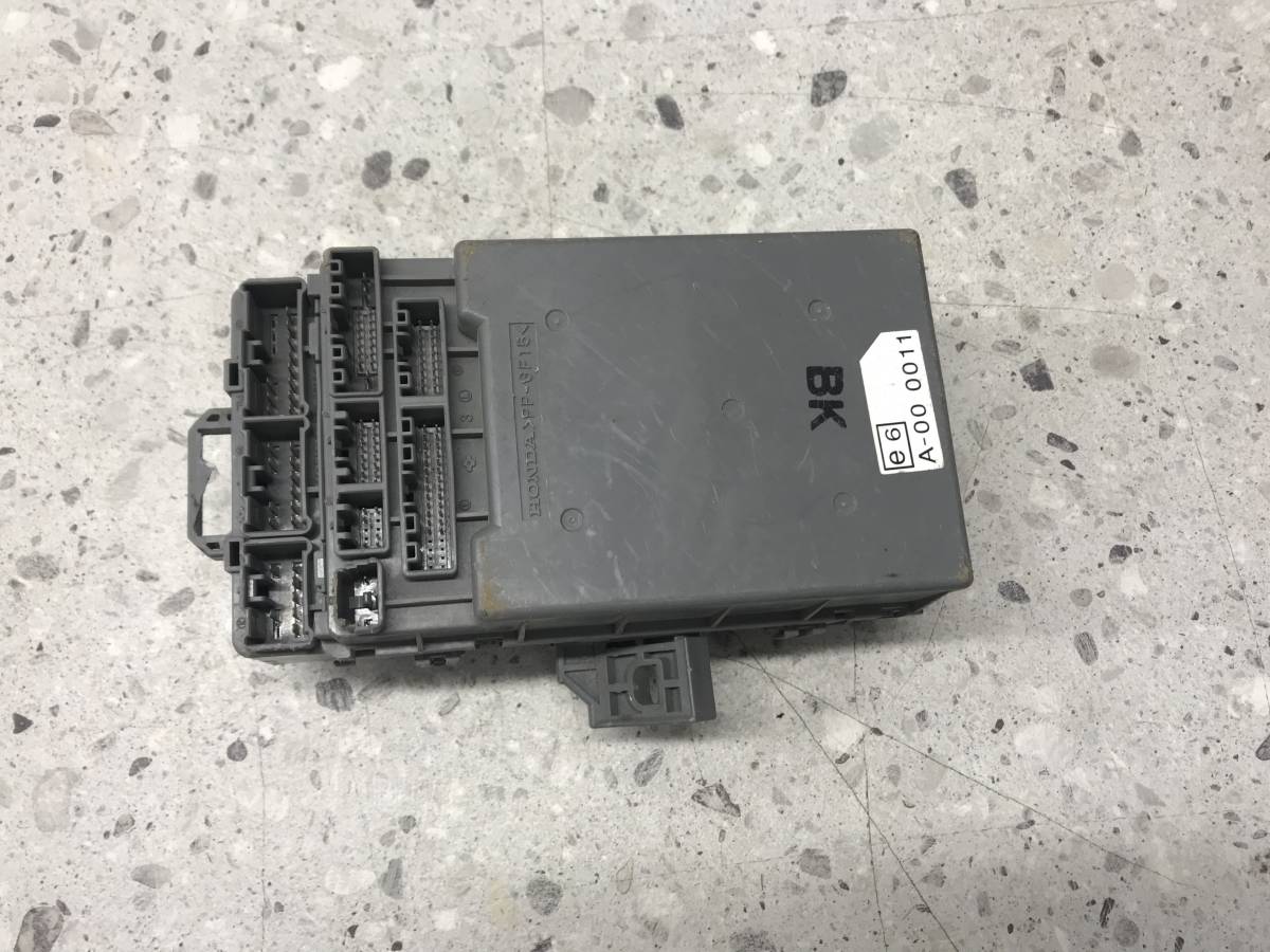 Блок предохранителей Honda Civic 4D 2006-2012
