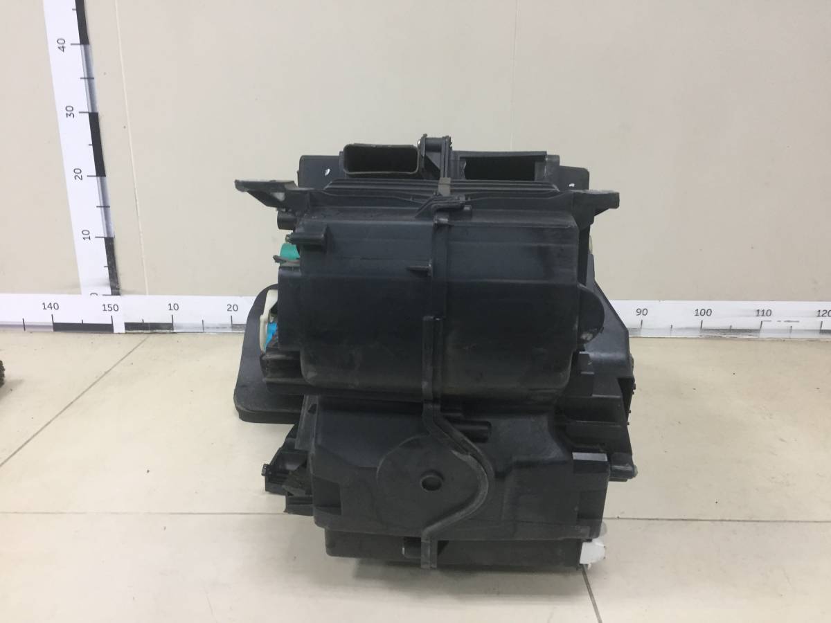 Корпус отопителя Renault Sandero 2009-2014