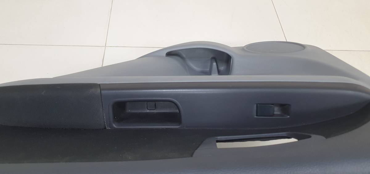 Обшивка двери задней правой Suzuki SX4 2006-2013