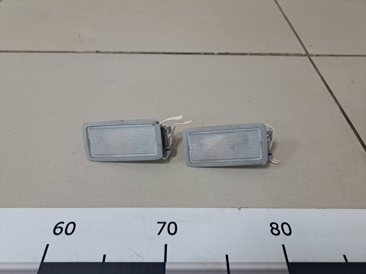 Плафон салонный Toyota Corolla E150 2006-2013 Плафон салонный Toyota Corolla E150 2006-2013