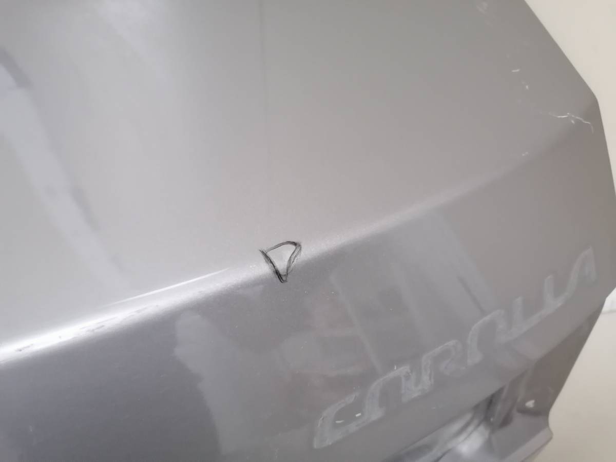 Крышка багажника Toyota Corolla E180 2013>