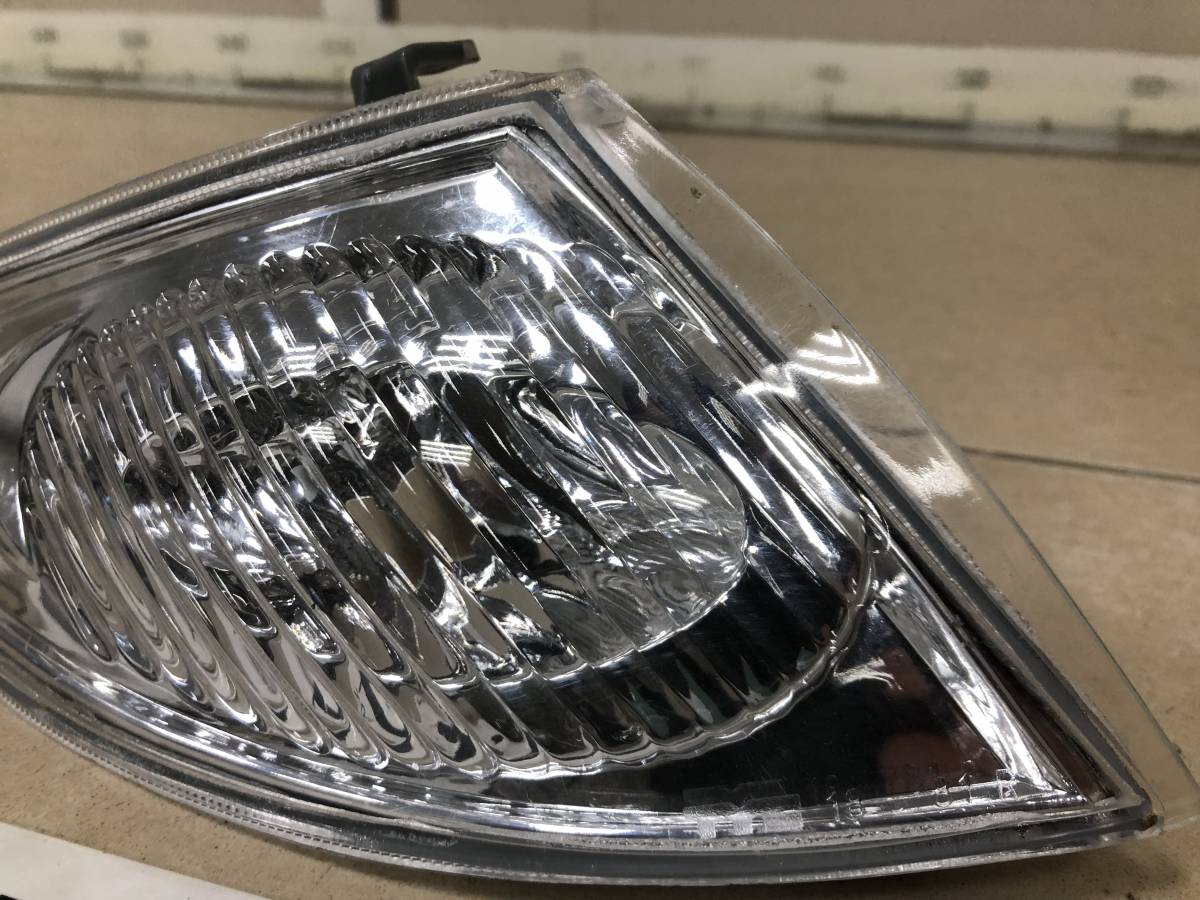Указатель поворота правый Mazda Premacy (CP) 1999-2005
