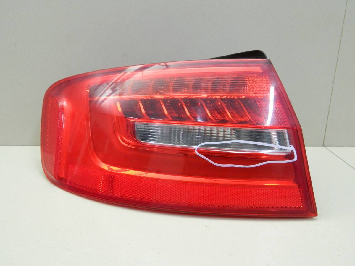 Фонарь задний наружный левый Audi A4 (B8) 2007-2015