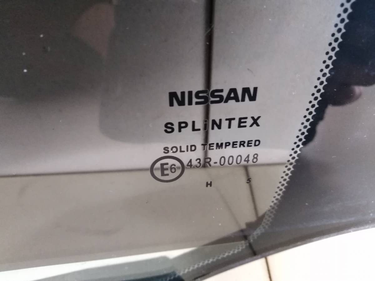 Стекло двери задней левой (форточка) Nissan Primera (P12) 2002-2007