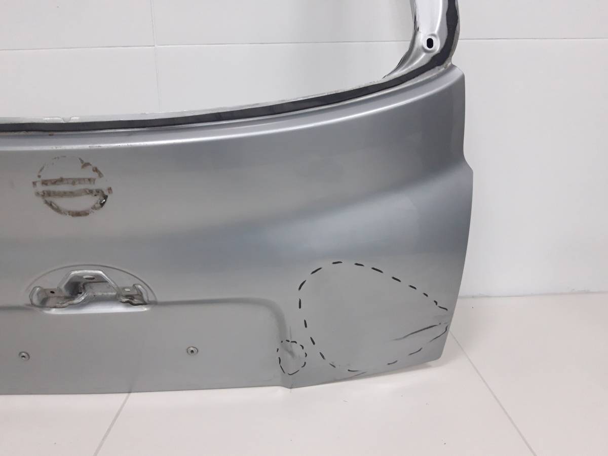 Дверь багажника Nissan Micra (K12) 2002-2010