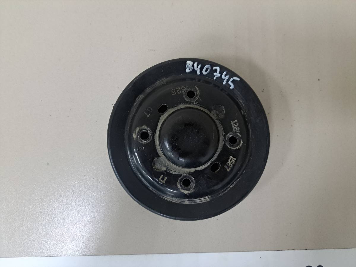 Шкив водяного насоса (помпы) Opel Antara 2007-2015