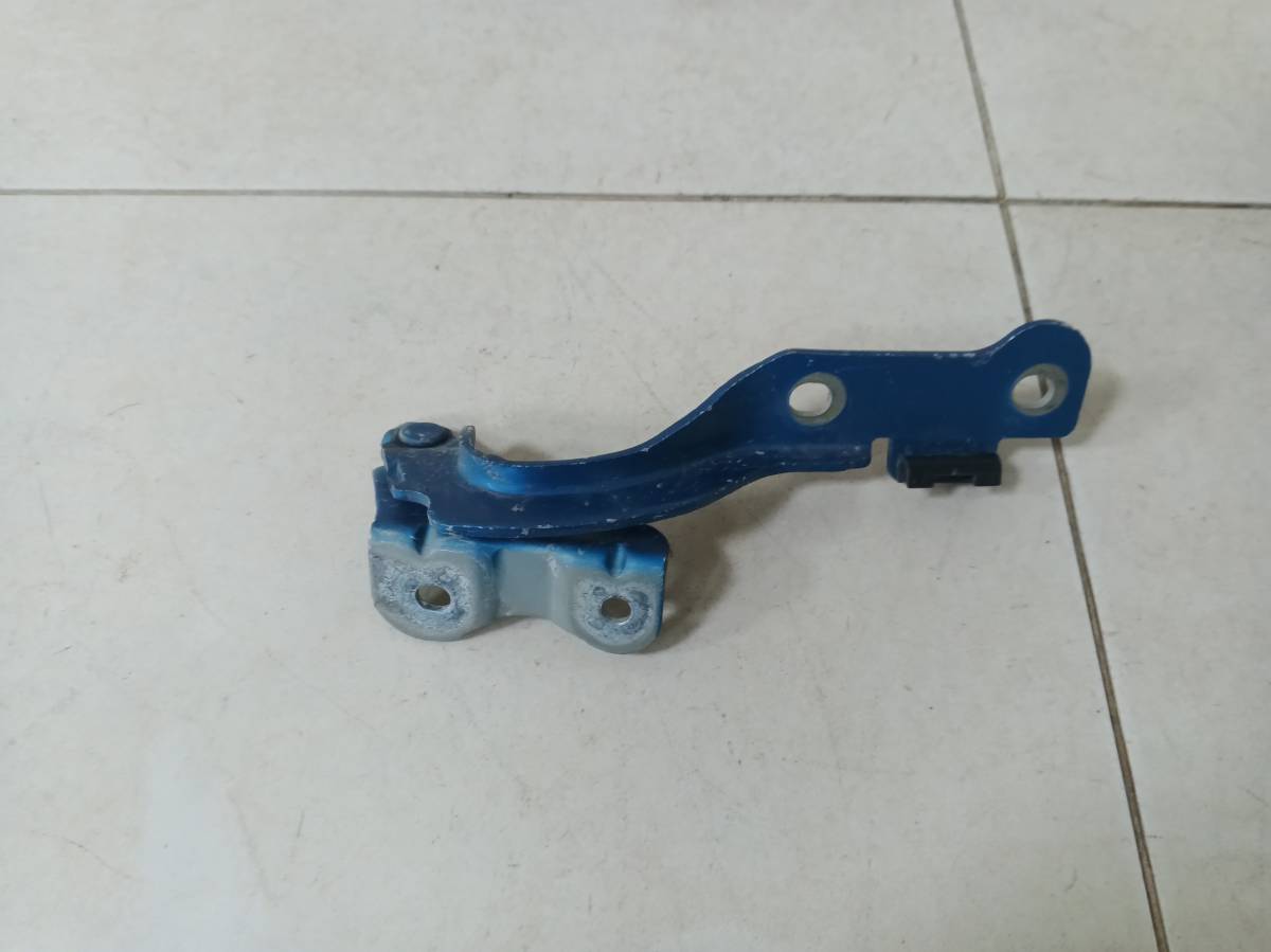 Петля капота левая Chevrolet Aveo T250 2005-2011