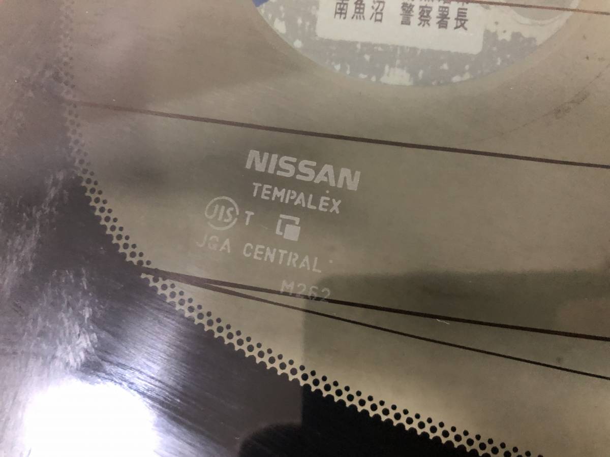 Стекло заднее Nissan Tiida (C11) 2007-2014