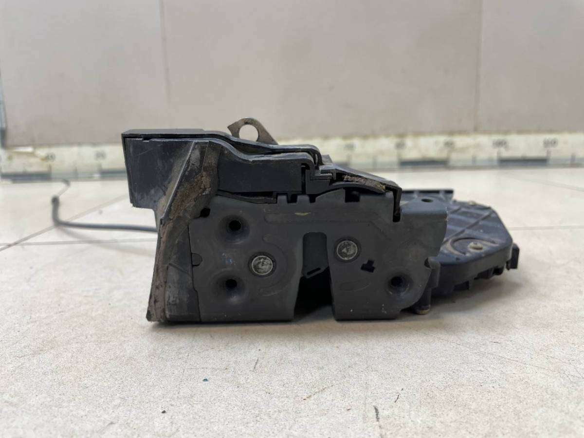 Замок двери задней правой Mazda Mazda 3 (BK) 2002-2009