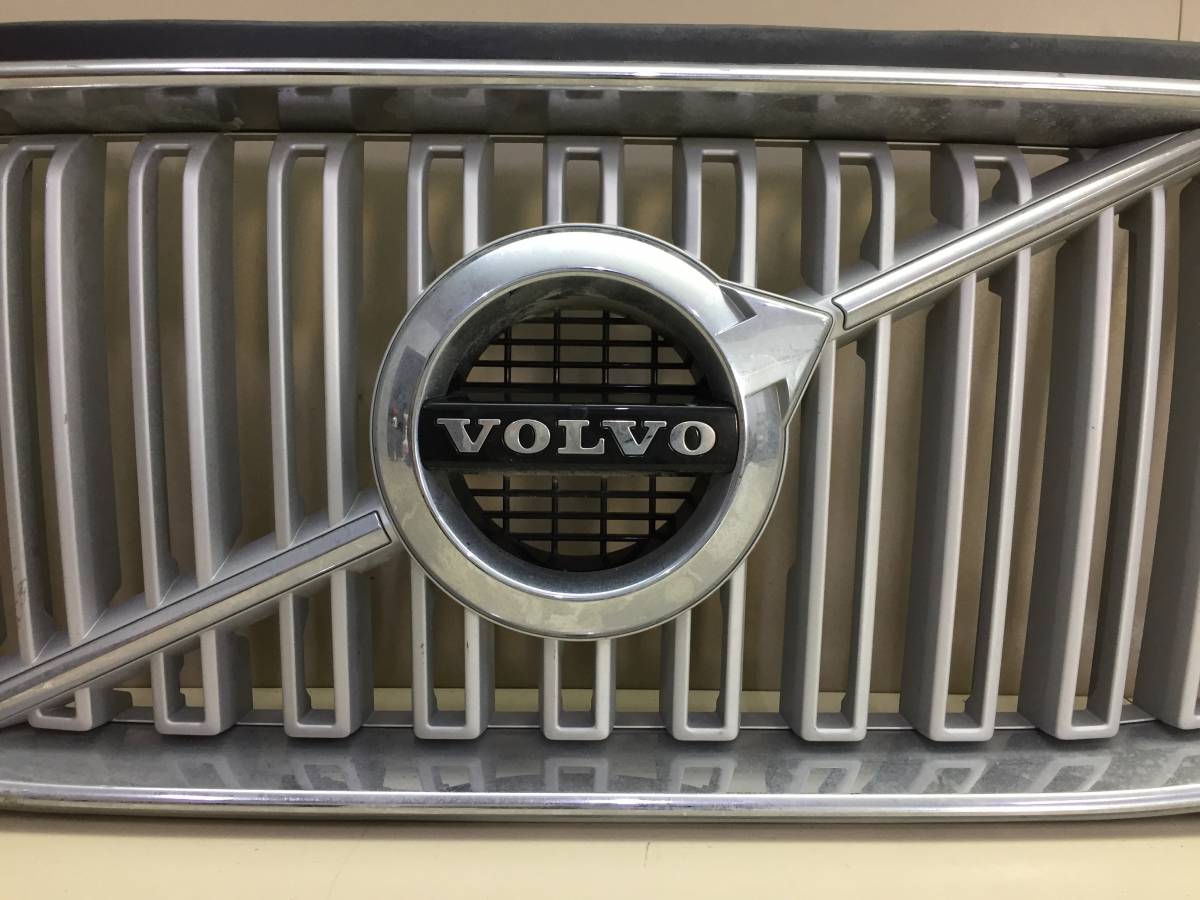 Решетка радиатора Volvo XC90 2015>