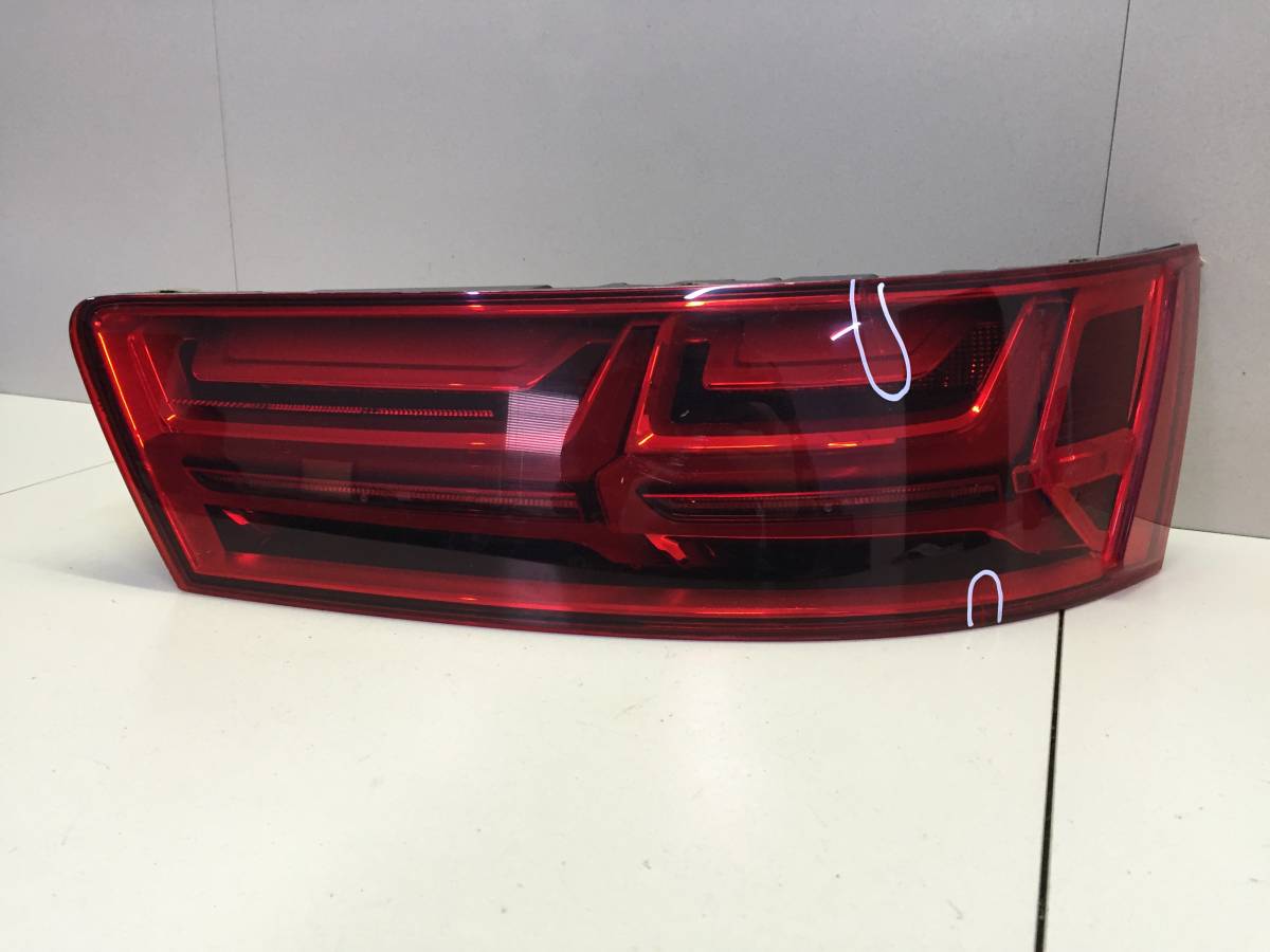 Фонарь задний правый Audi Q7 (4M) 2015>