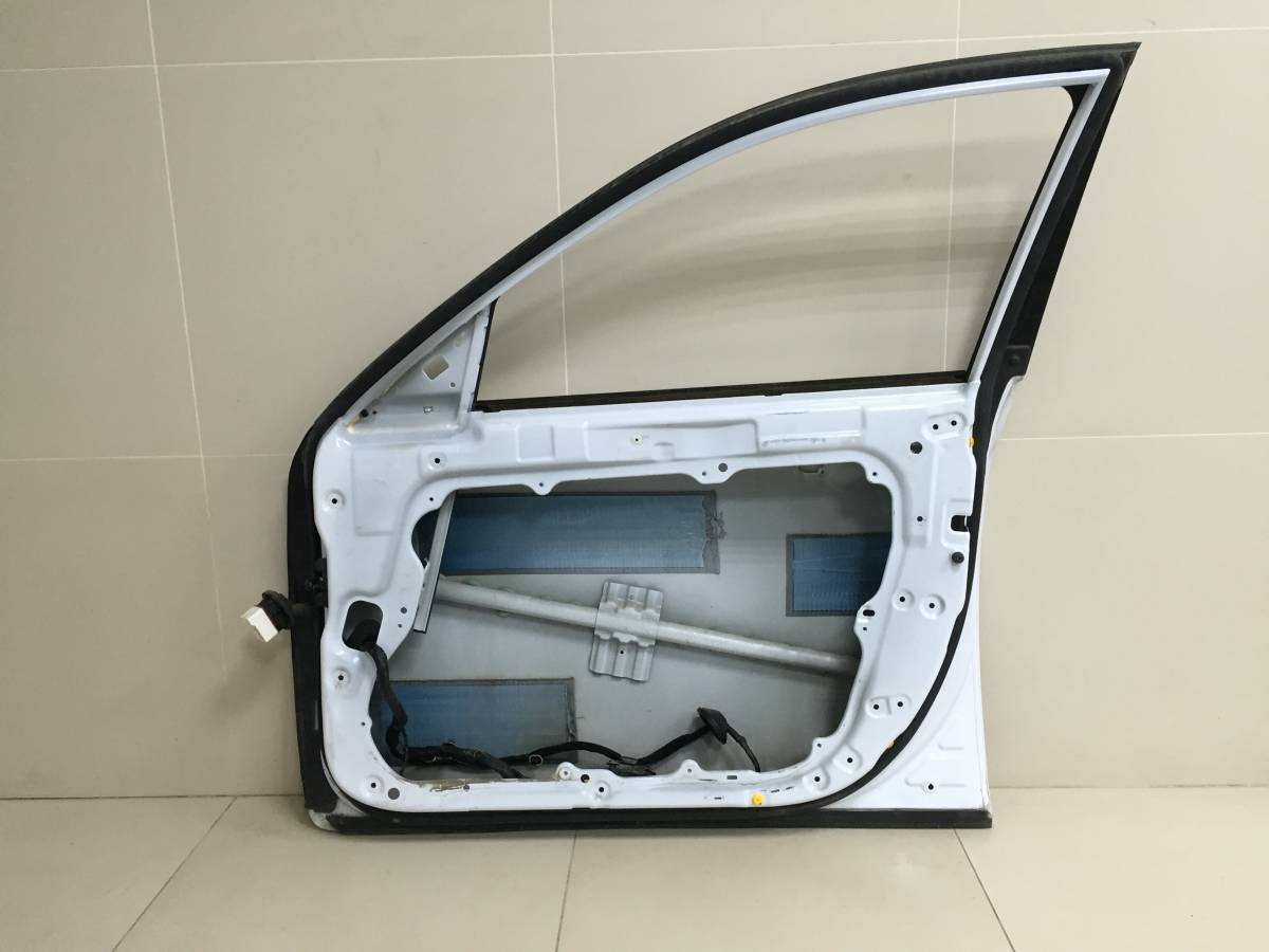 Дверь передняя правая Hyundai Equus 2009-2016