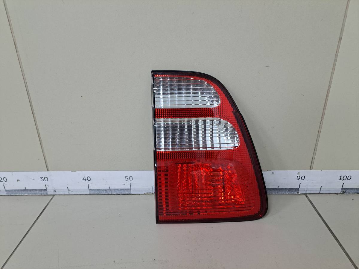Фонарь задний внутренний левый Toyota Land Cruiser (J100) 1998-2007