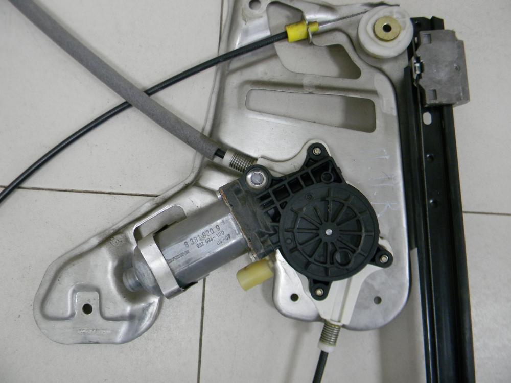 Стеклоподъемник электр. передний правый для Land Rover Range 3 (LM) 2002-2012