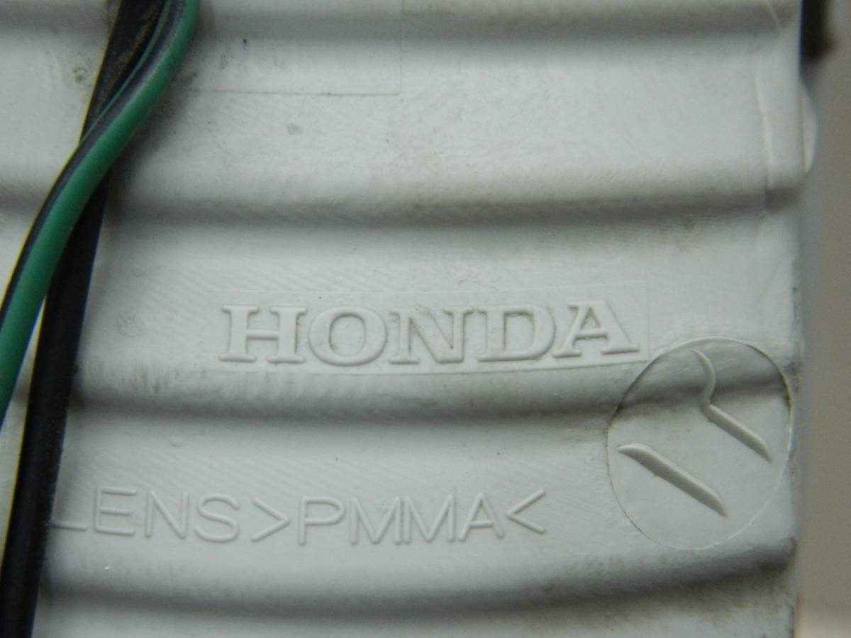 Фонарь задний левый Honda Mobilio Spike 2002-2008