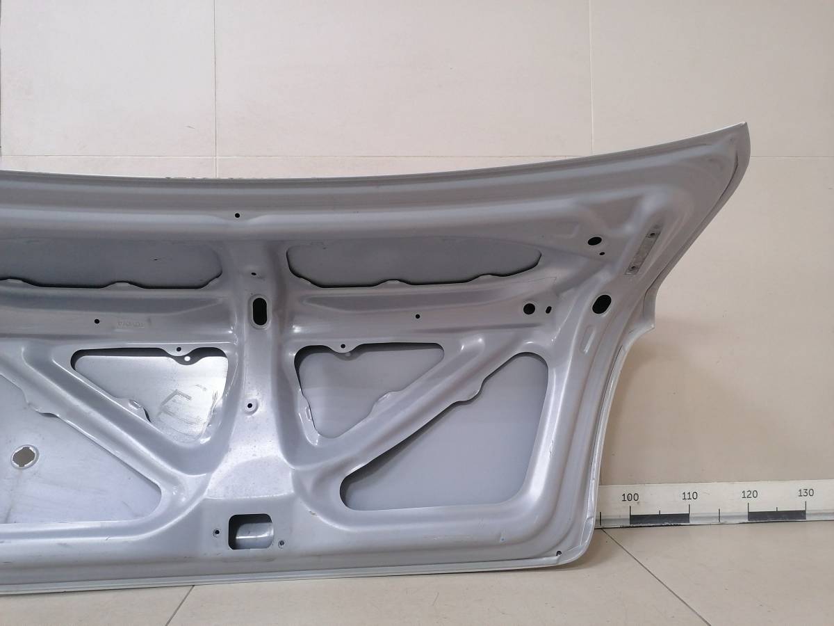Крышка багажника Toyota Platz (P10) 1999-2005