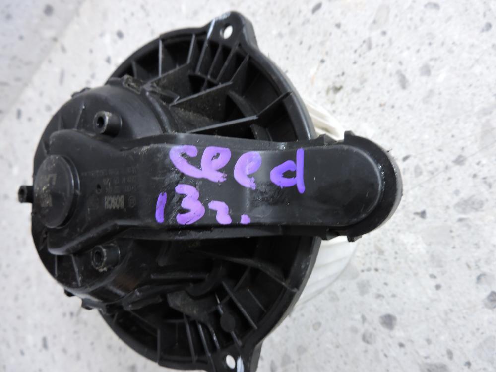 Моторчик отопителя для Kia Ceed (JD) 2012-2018