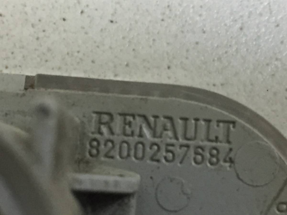 Повторитель на крыло Renault Logan (1) 2005-2014