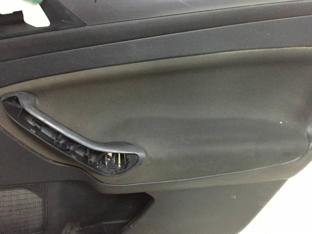 Обшивка двери задней правой Ford Mondeo 4 2007-2015