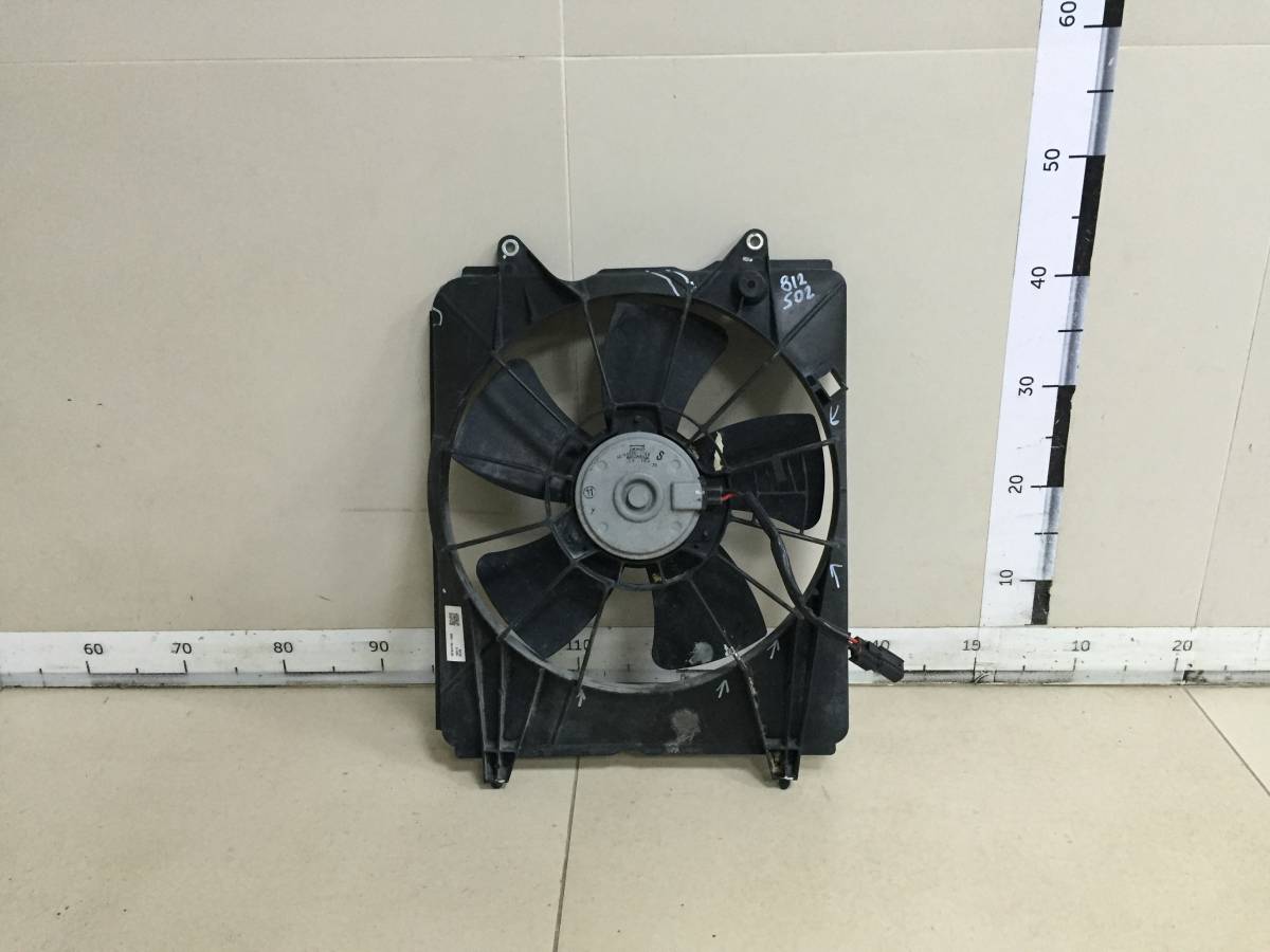 Диффузор вентилятора Honda Civic 4D 2006-2012