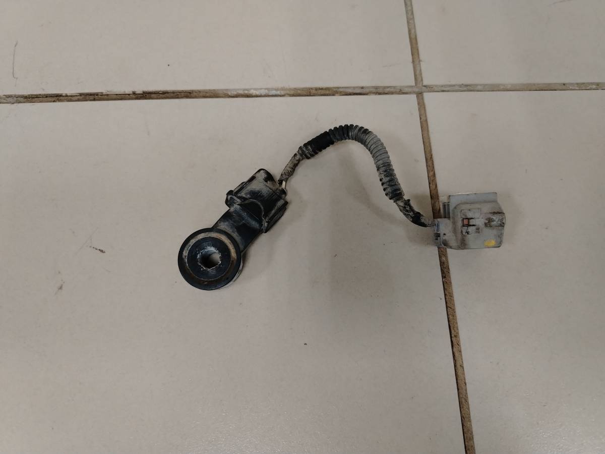 Датчик детонации Toyota Auris (E150) 2006-2012 Датчик детонации Toyota Auris (E150) 2006-2012