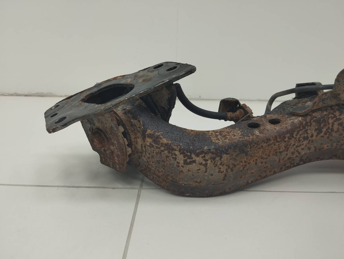 Рычаг задний продольный левый Nissan Qashqai (J10) 2006-2013