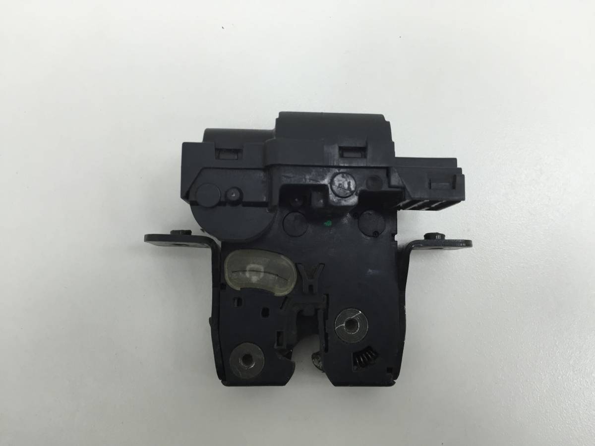 Замок багажника Nissan Qashqai (J10) 2006-2013