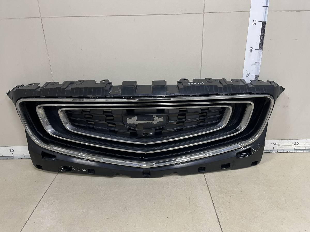 Решетка радиатора Geely Atlas Pro 2019>