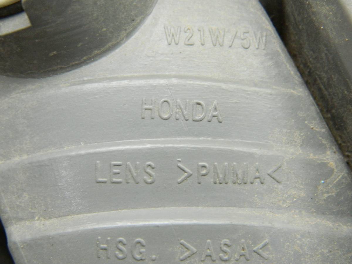 Фонарь задний левый Honda Stream 2000-2006