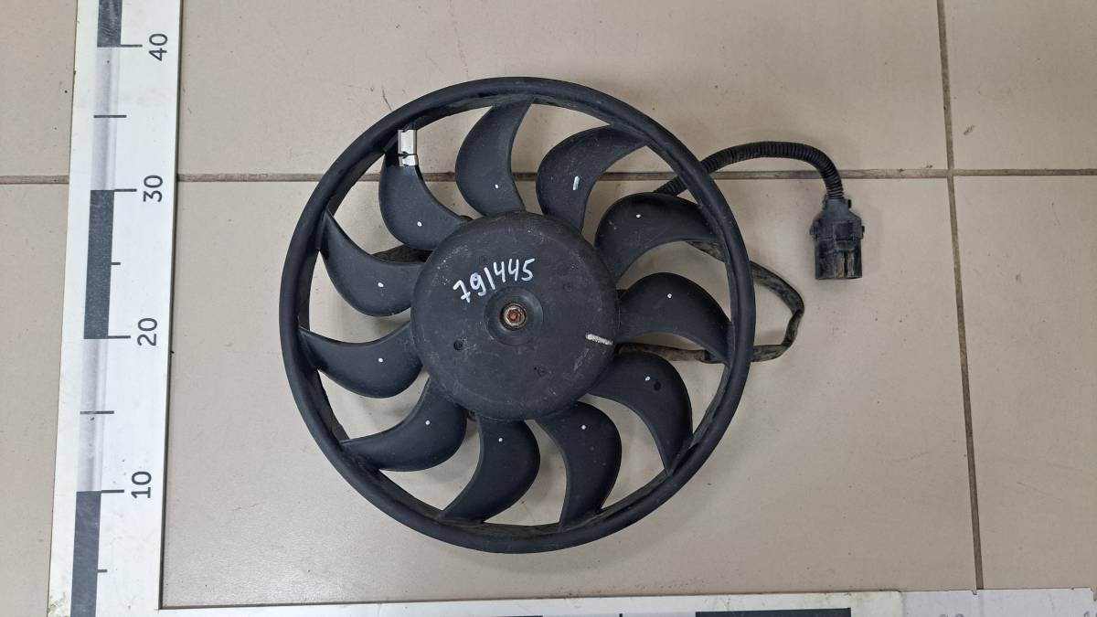 Вентилятор радиатора Lada Priora 2007-2014