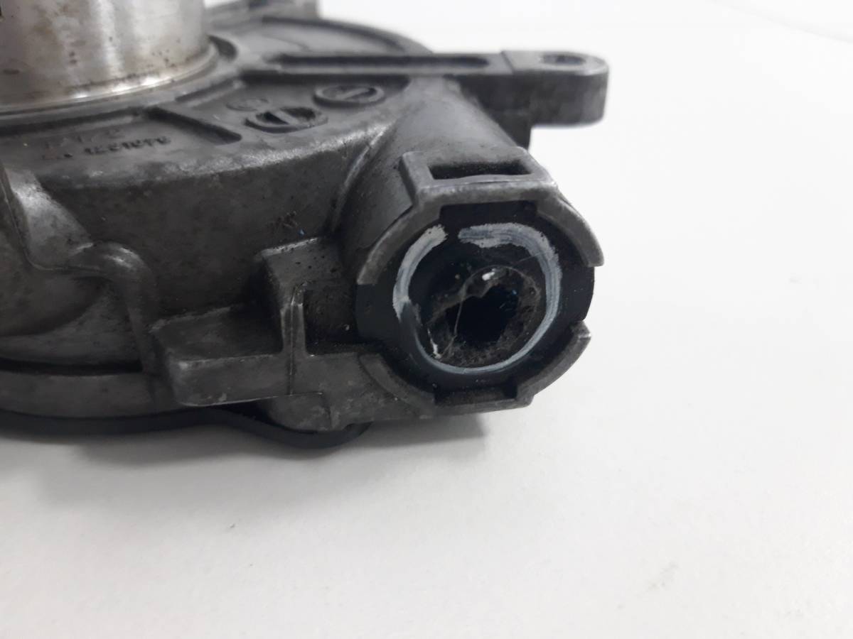 Насос вакуумный Mercedes-Benz C-Class (W203) 2000-2007 Насос вакуумный Mercedes-Benz C-Class (W203) 2000-2007