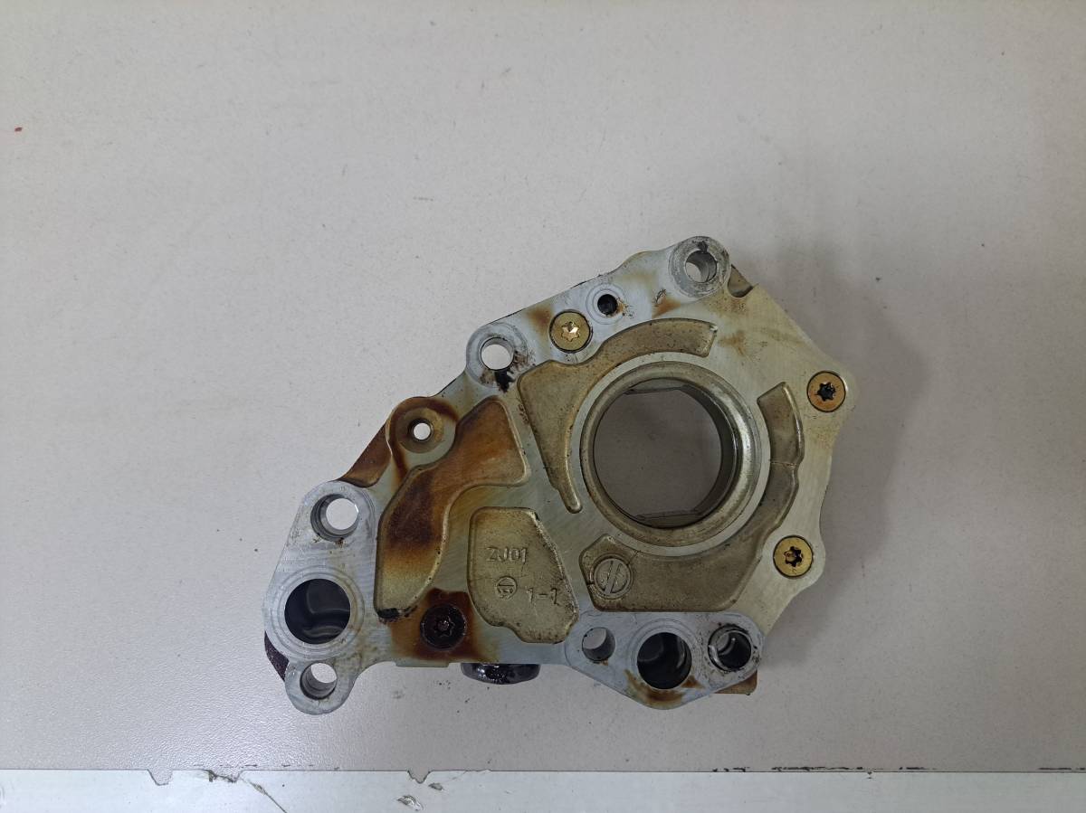 Насос масляный Mazda Demio (DY) 2002-2007