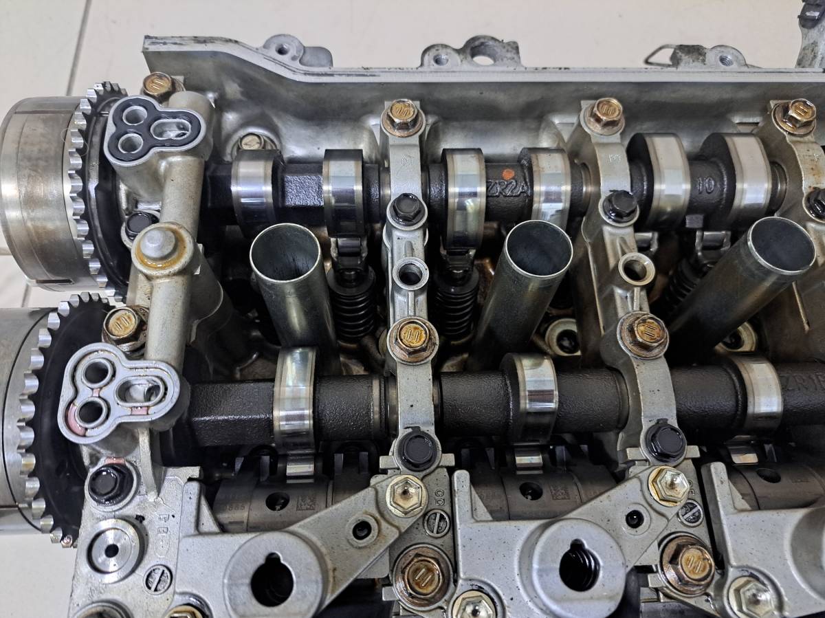 Головка блока цилиндров Toyota Rav 4 (A30) 2006-2013 Головка блока цилиндров Toyota Rav 4 (A30) 2006-2013