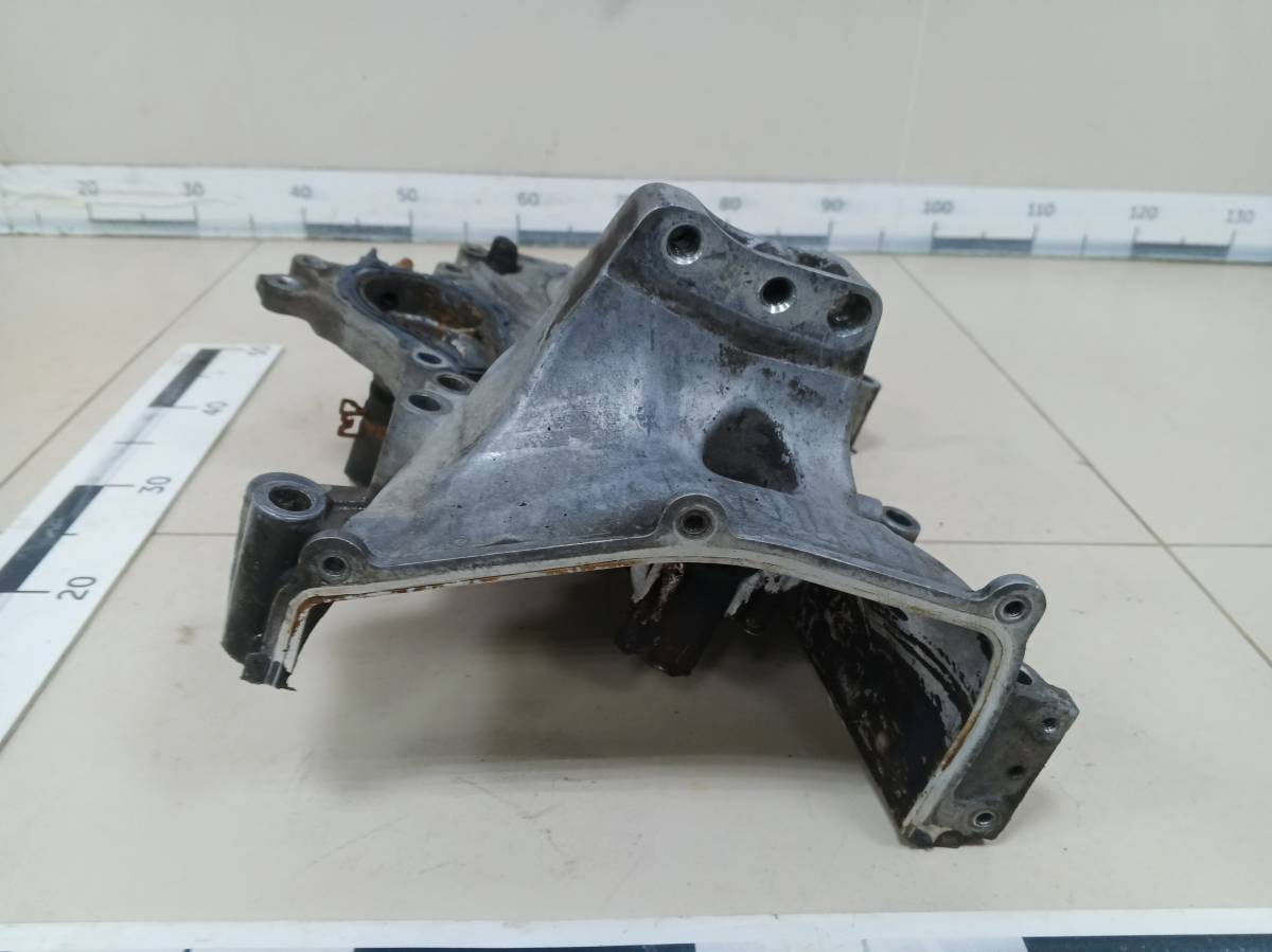 Крышка двигателя передняя Toyota Vitz P90 2005-2011