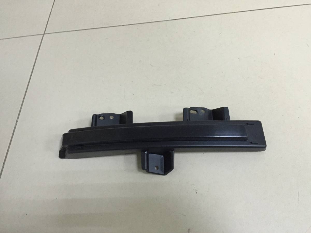 Заглушка бампера Land Rover Range Rover 5 L460 2021