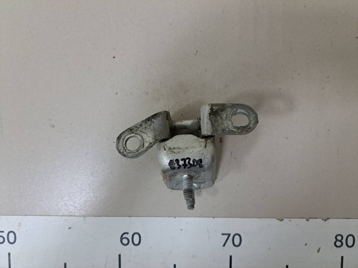 Петля двери задней правой верхняя Toyota Carina (T210) 1996-2001 Петля двери задней правой верхняя Toyota Carina (T210) 1996-2001